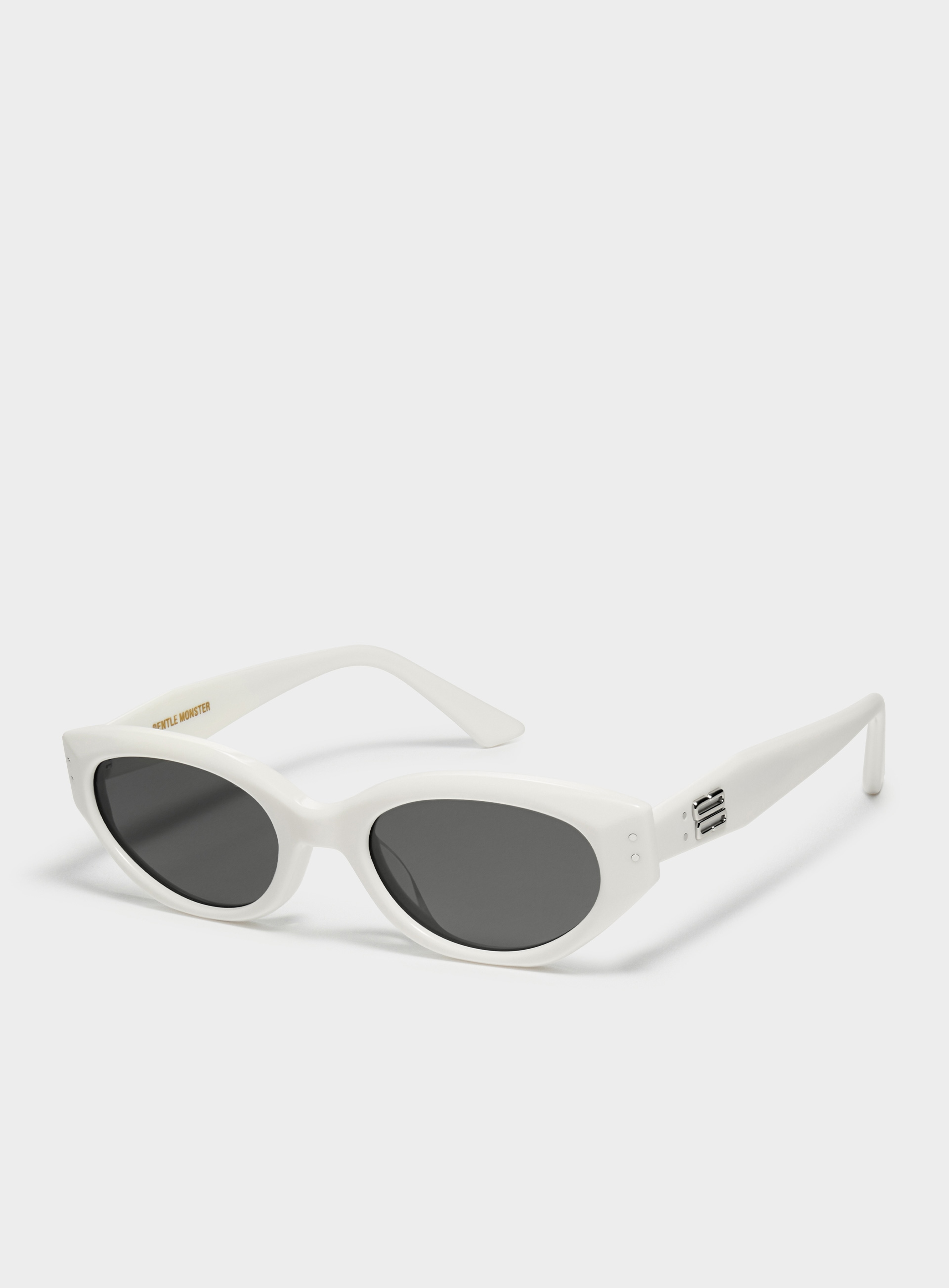 Black and white cat eye sunglasses discount