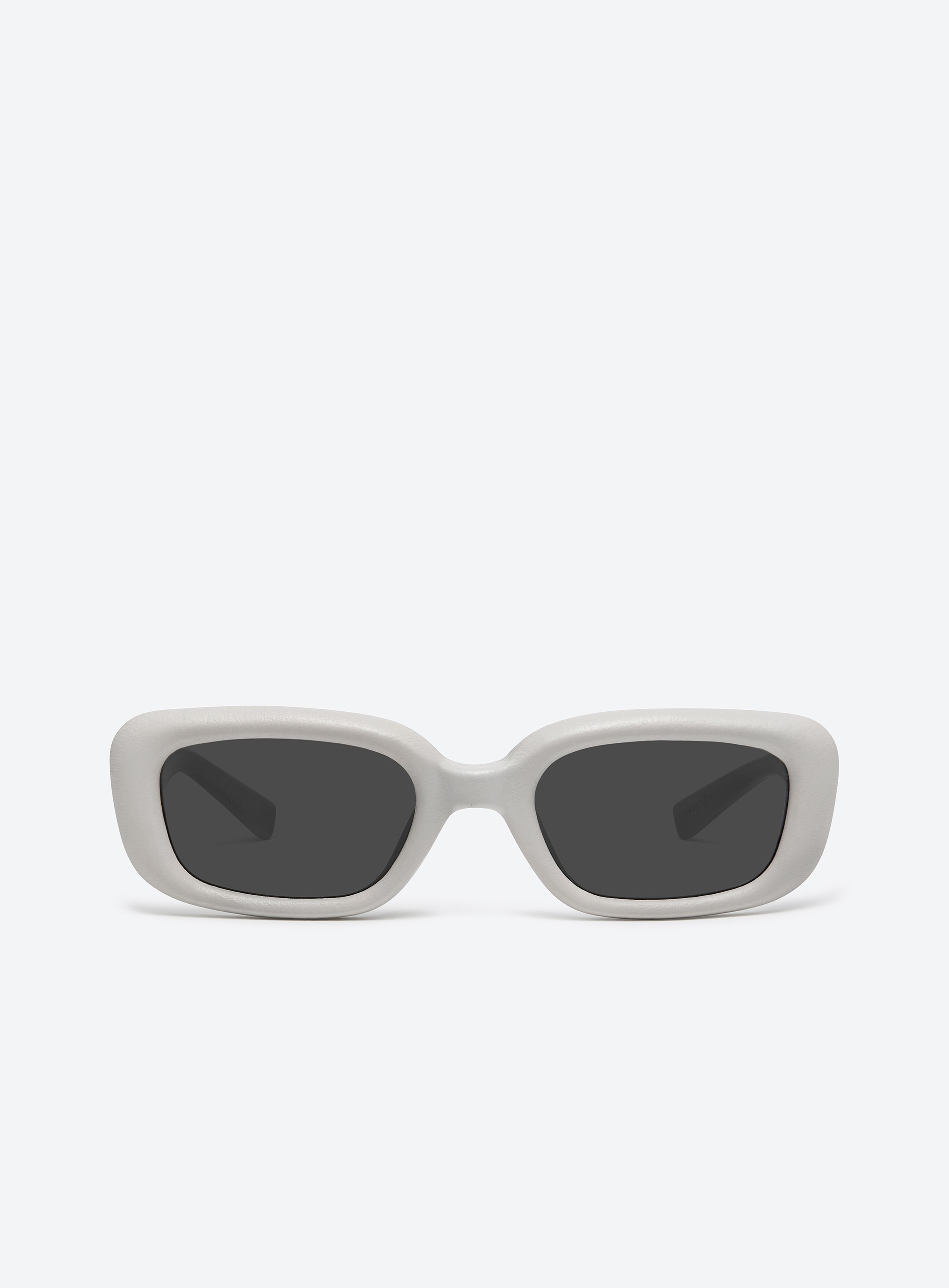 Maison Margiela - MM106 Leather LIV1 | Gentle Monster Maison Margiela - MM106 Leather LIV1 | Gentle Monster