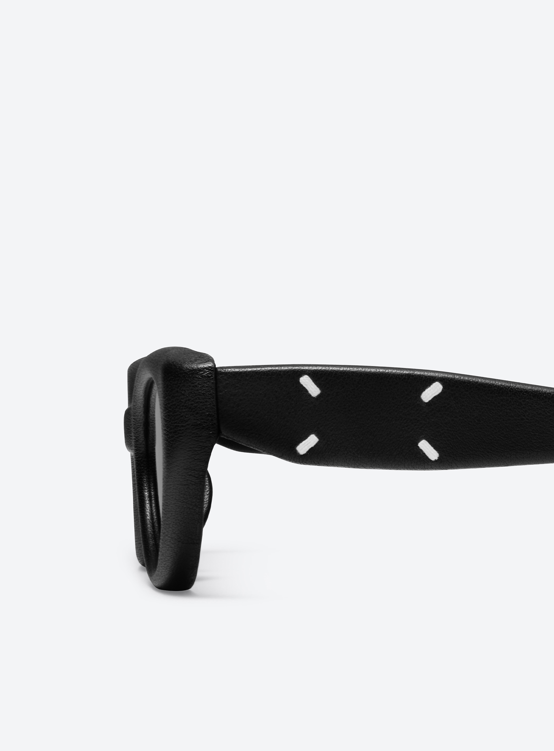 Maison Margiela - MM108 Leather L01 | Gentle Monster Maison Margiela - MM108 Leather L01 | Gentle Monster