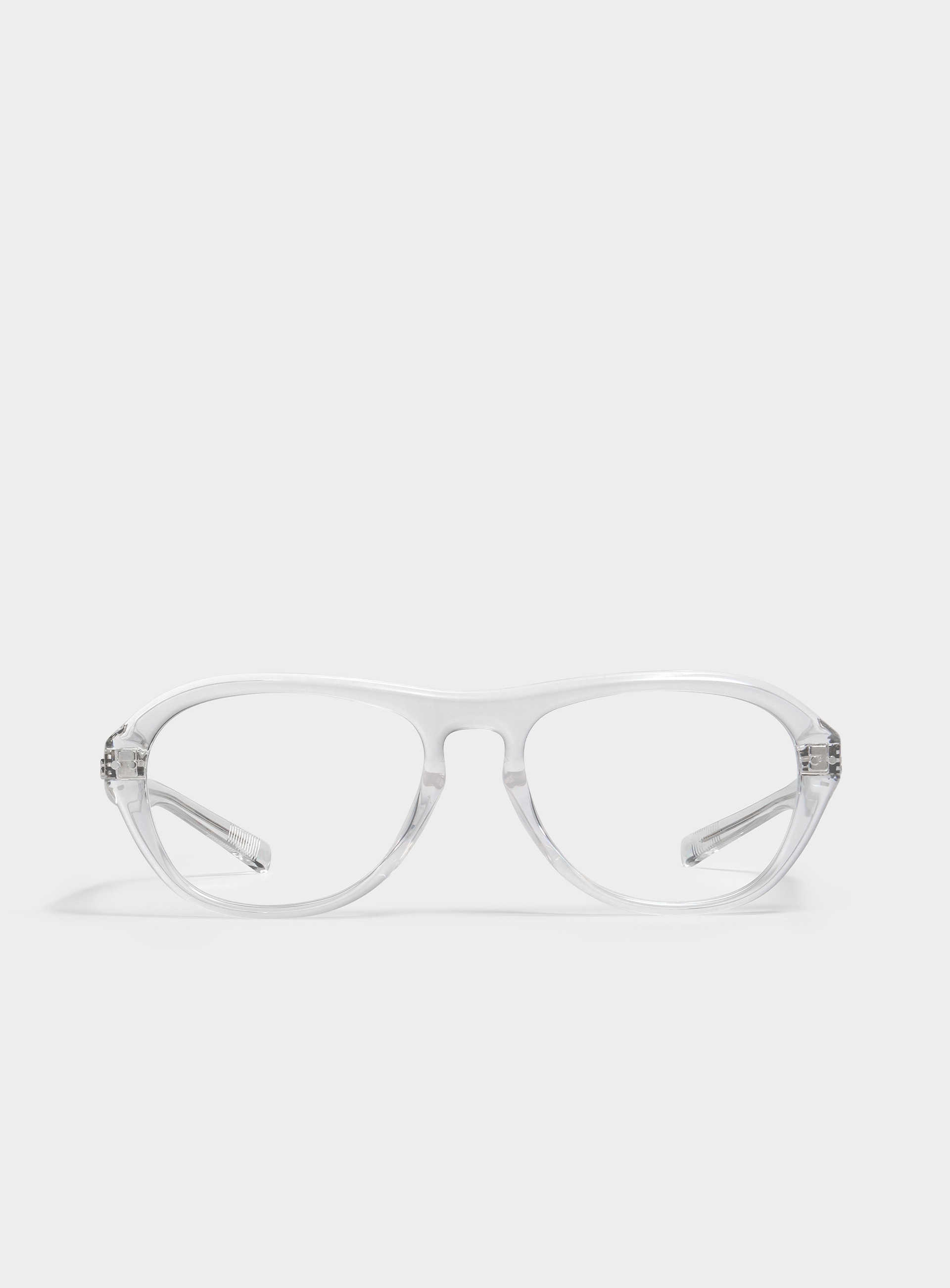 Oa eyewear store