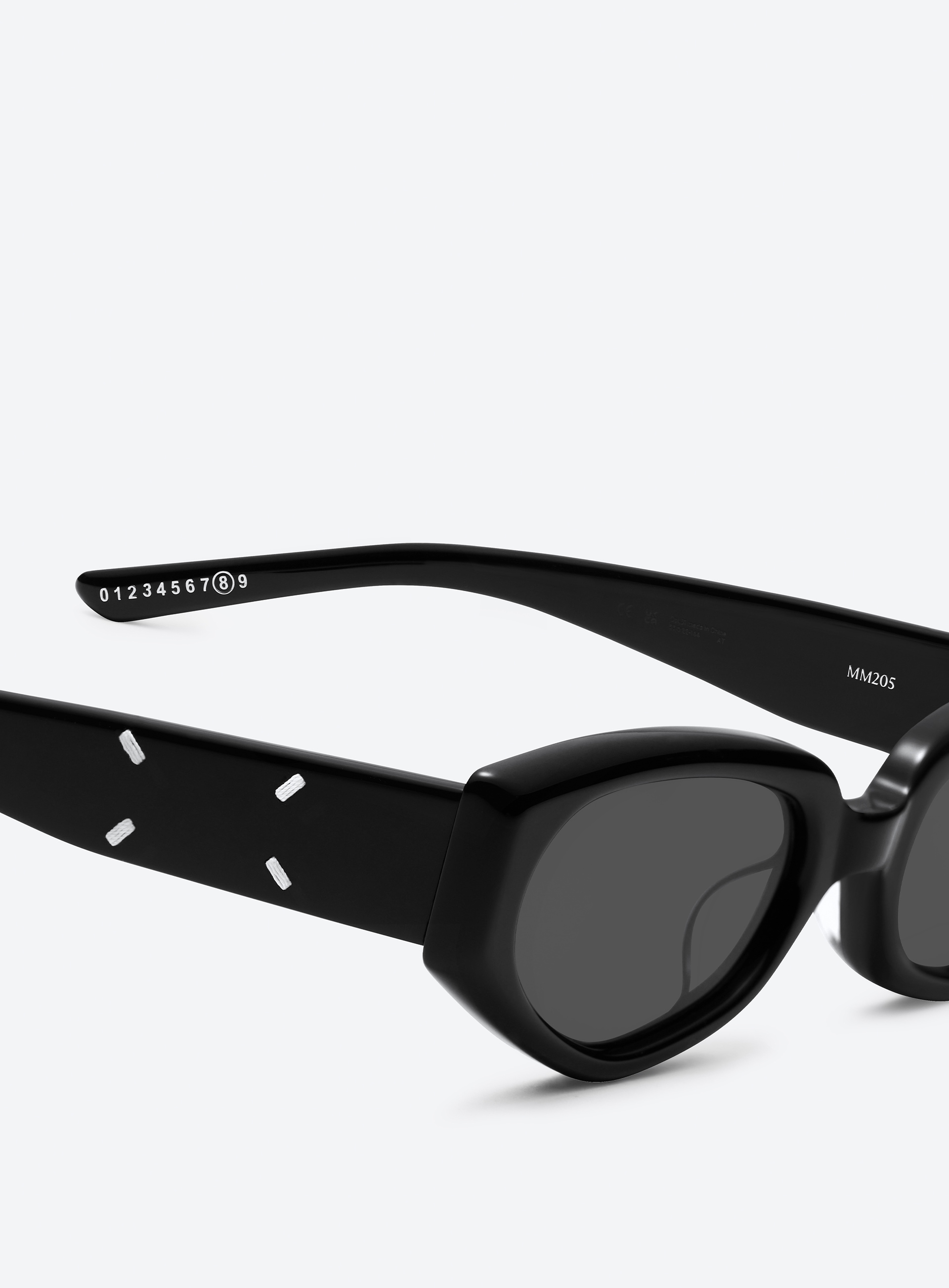 Maison Margiela - MM205 01 | Gentle Monster