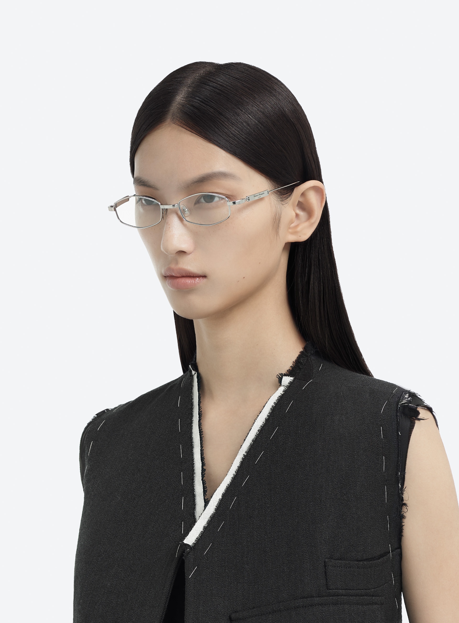 Maison Margiela - MM218 02 | Gentle Monster