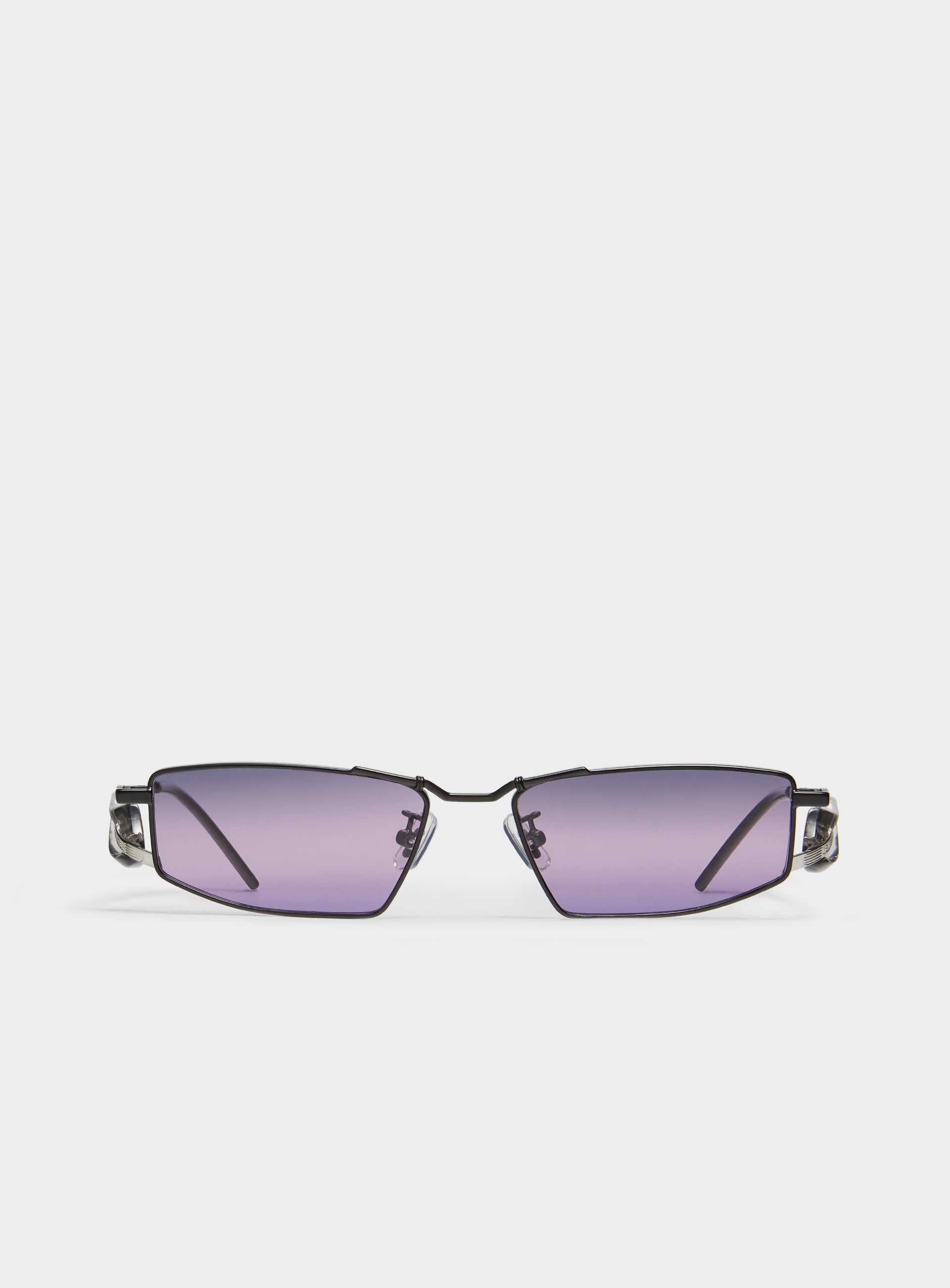 2,061 Sunglasses Cloudy Day Images, Stock Photos & Vectors | Shutterstock